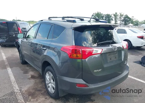 2015 Toyota Rav4 Le z USA, uszkodzony, nr VIN JTMBFREV4FD165163